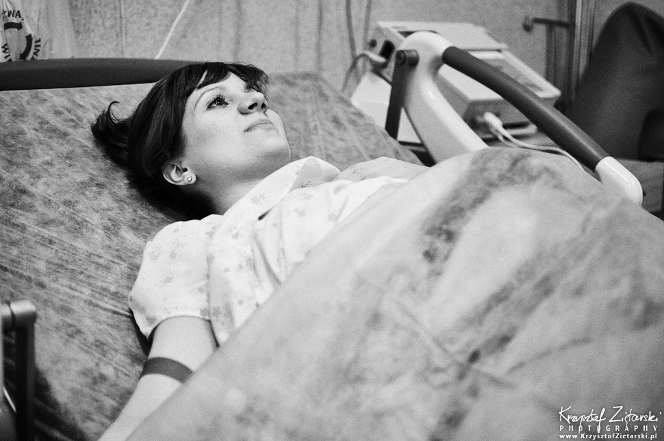 Zdjęcia z narodzin, fotografie z porodu, reportaż