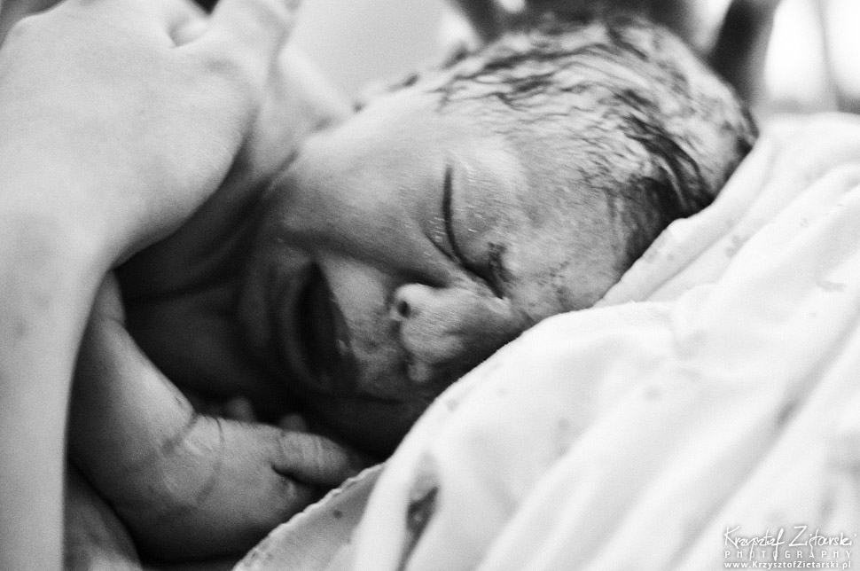 Zdjęcia z narodzin, fotografie z porodu, reportaż