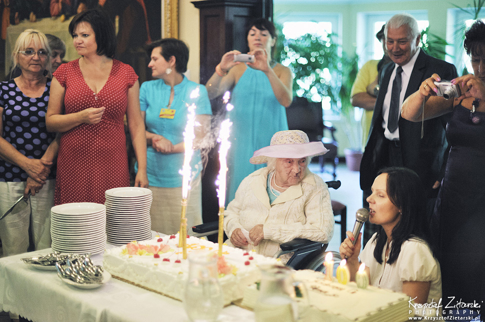 100.urodziny p.Jadwigi Stasiłowicz w Hospicjum im.ks.E.Dutkiewicza w Gdańsku