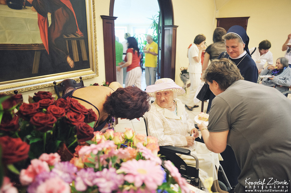 100.urodziny p.Jadwigi Stasiłowicz w Hospicjum im.ks.E.Dutkiewicza w Gdańsku